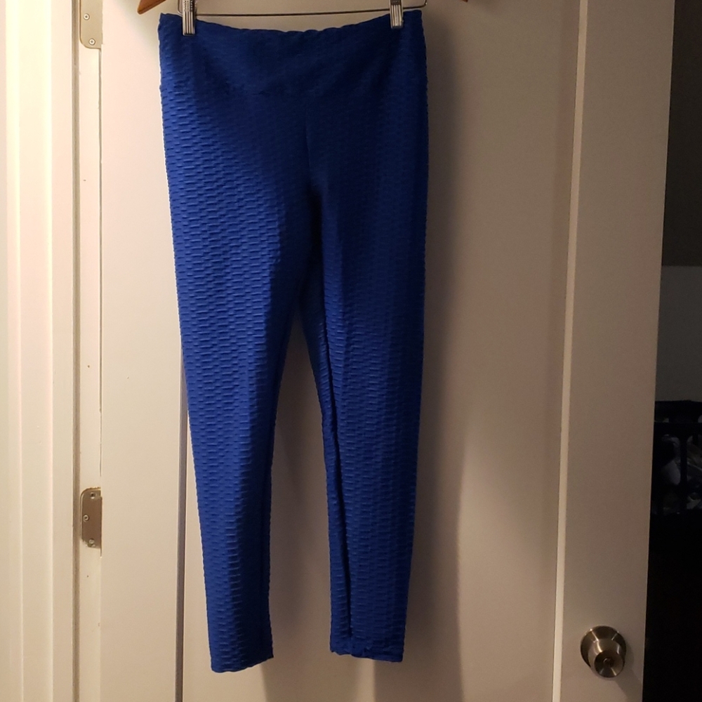Blue textured yoga/ workout pants